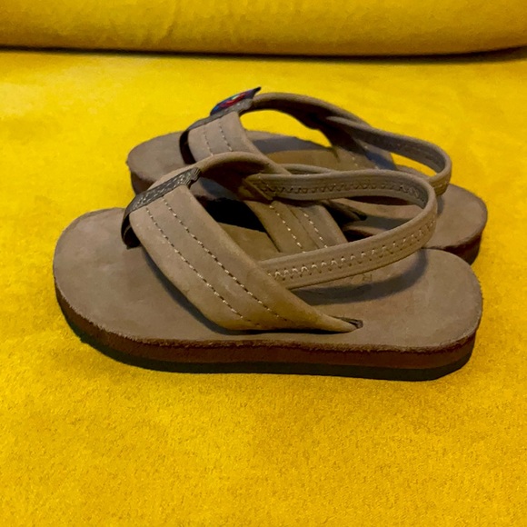 Infant US 5/6 Children’s Rainbow Flip Flops - Picture 4 of 5